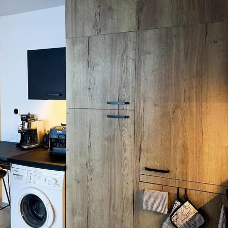 Le Petit Roc Cozy Basecamp In Roc Denfer